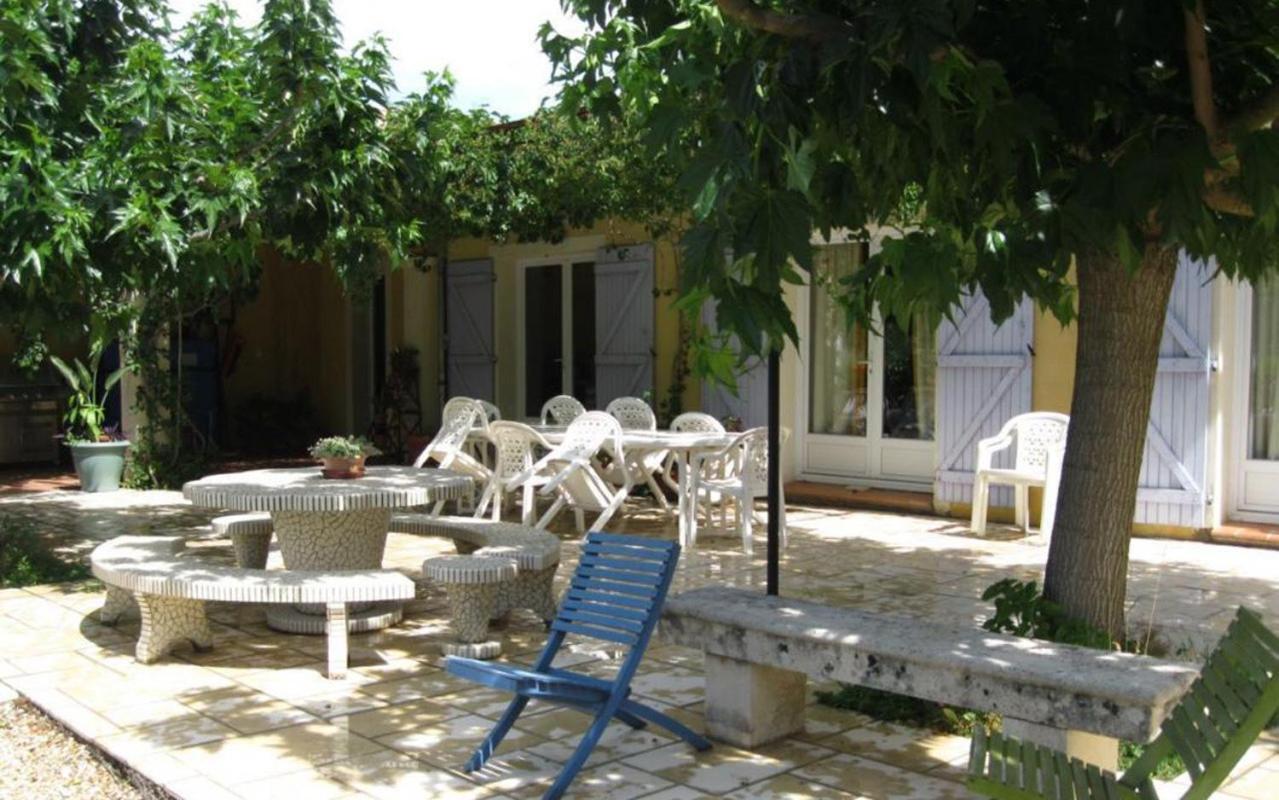 ル・トロネ Bastide Saint Bernard Bed & Breakfast エクステリア 写真